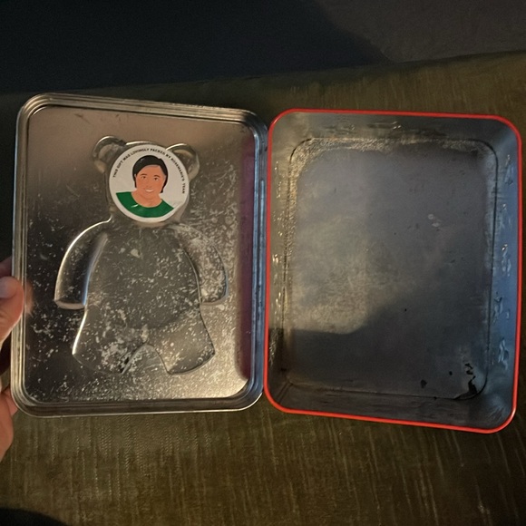 Lush butterbear tin empty green red polar bear hinged lid - Picture 3 of 6